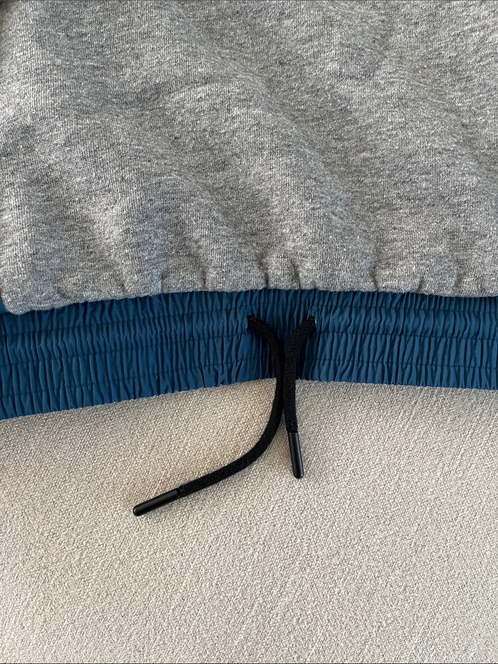Nike XS Women’s Pullover - Picture 2 of 6